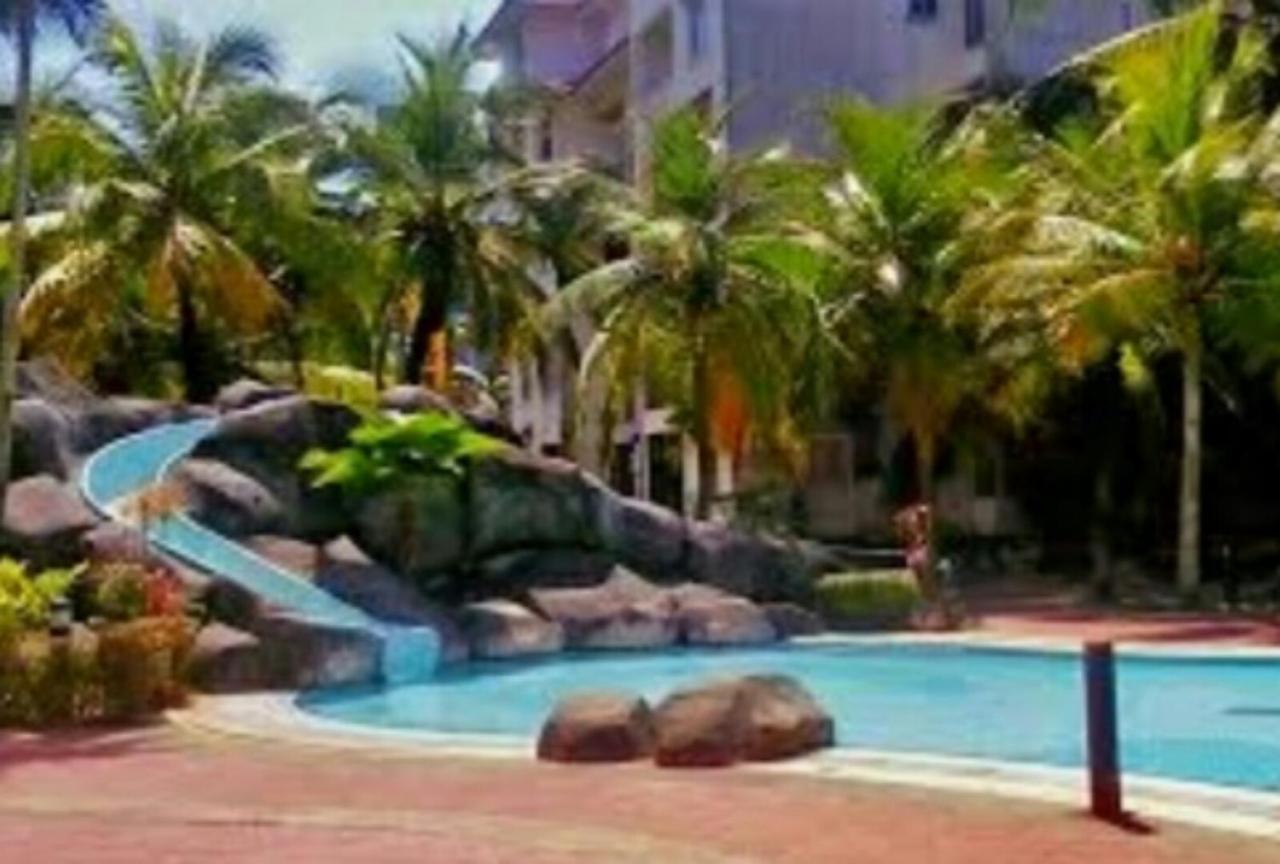 Hagia Medina Muslims Guesthouse Port Dickson Exterior foto